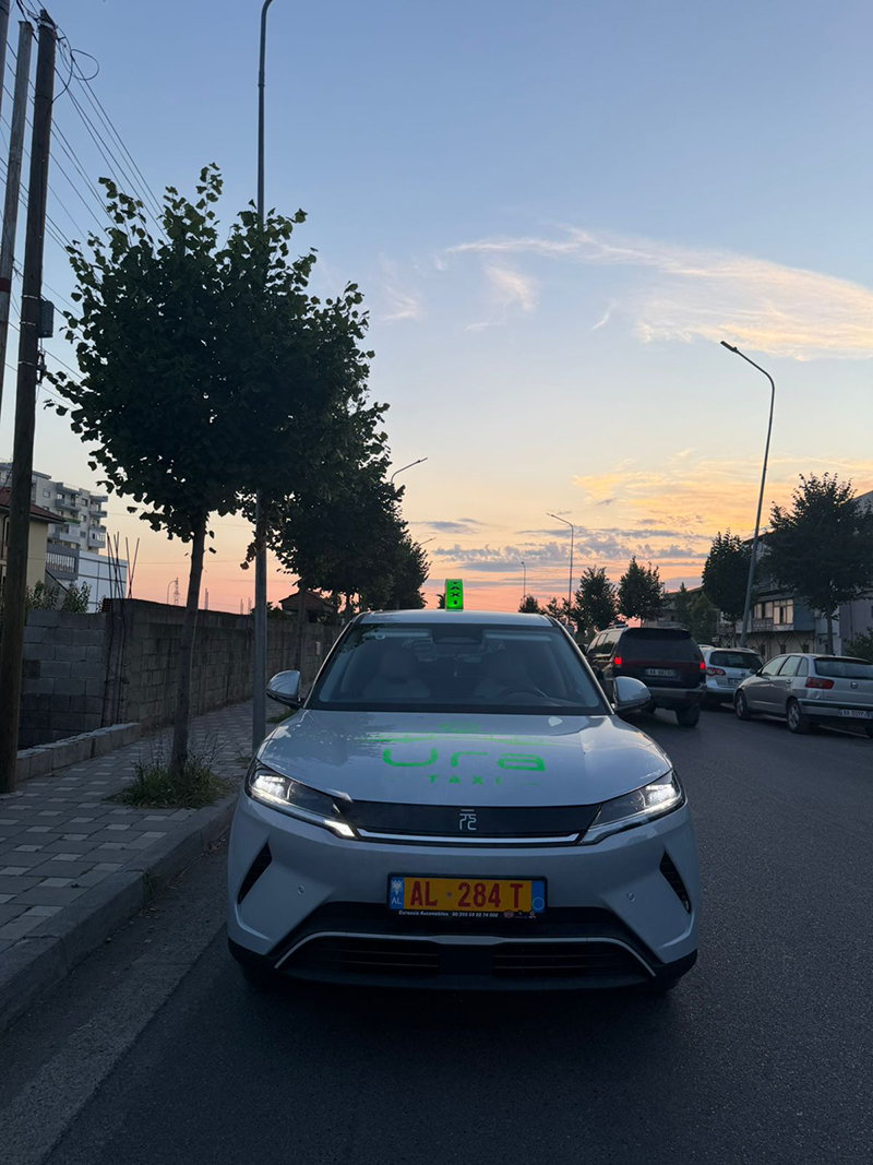 Photo of Taxi Ura