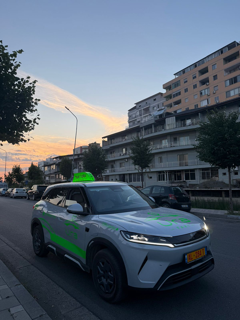 Photo of Taxi Ura